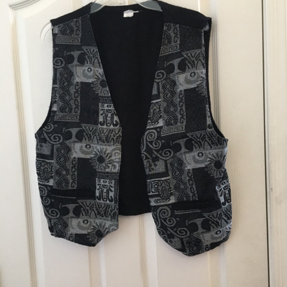 FINAL MARKDOWN Unique ladies vest large